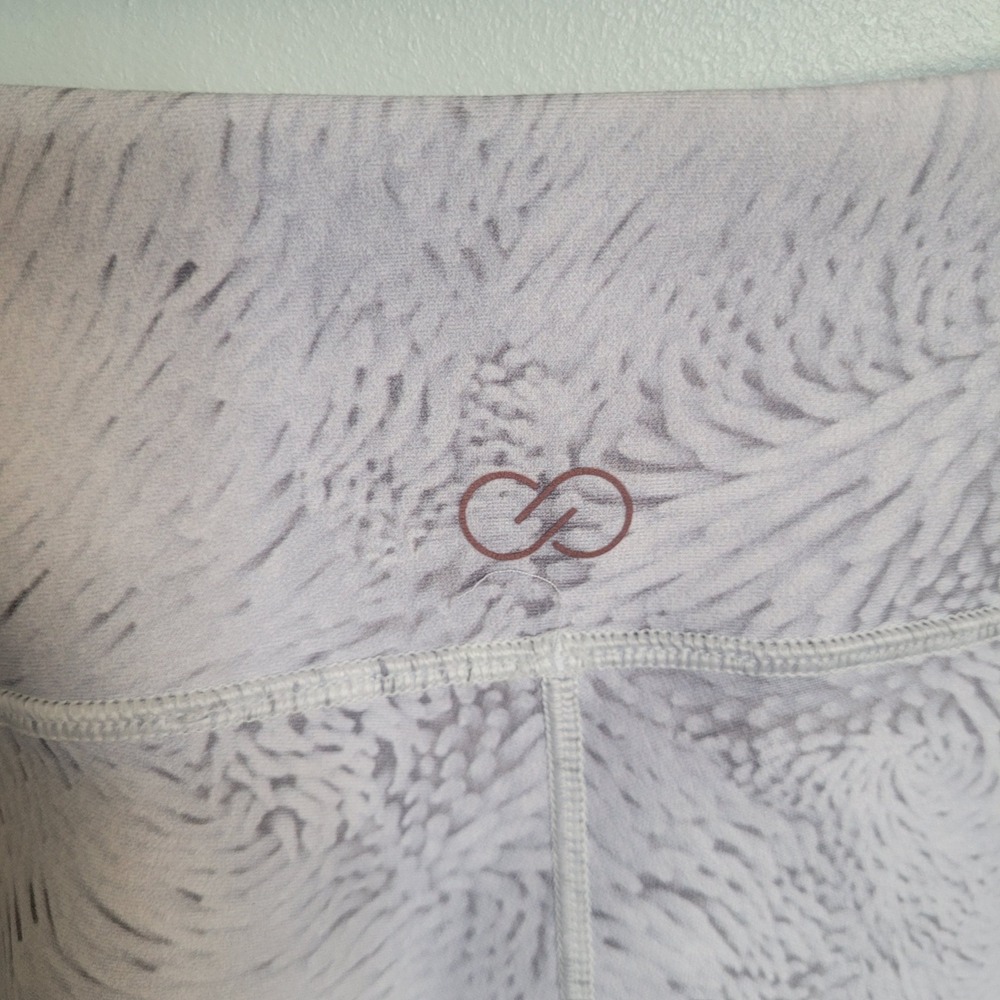CALIA Limited Edition Athleisure Leggings Mesh Insert Grey Size M Capri Pants - Picture 4 of 10